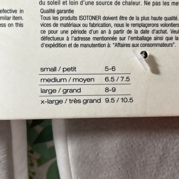 New! Stretch satin ISOTONER slippers - Picture 5 of 5